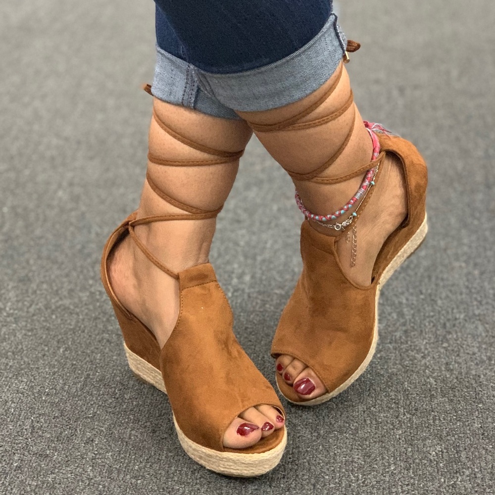 HP** LADIES PEEP TOE ANKLE STRAPS CAMEL WEDGE - Picture 2 of 2